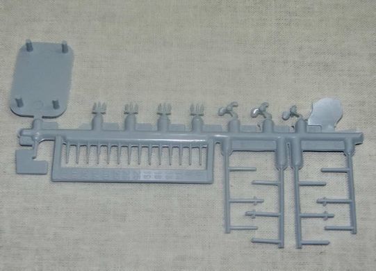 1/600 HMS VICTORIOUS (Airfix 04201) сборная модель