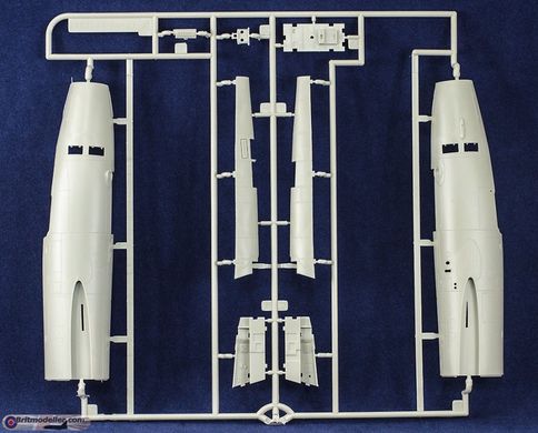 1/48 Су-22М3/М4 советский истребитель-бомбардировщик (Zimi Model/Kitty Hawk 80146), сборная модель