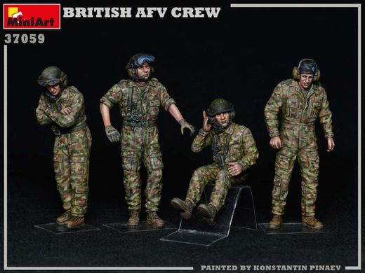 1/35 Британський бронетанковий екіпаж, 4 фігури, збірні пластикові (Miniart 37059)