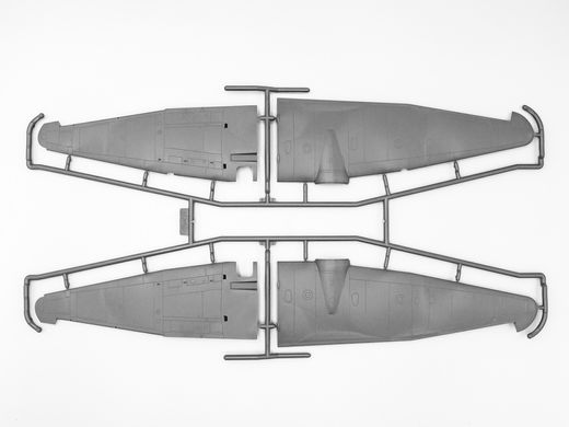 1/48 Торпедоносець Junkers Ju-88A-4 з фігурками наземного персоналу (ICM 48229), збірна модель