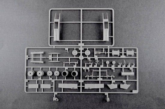 1/72 Истребитель Shenyang J-15 со взлетной палубой и фигурками (Trumpeter 01670), сборная модель