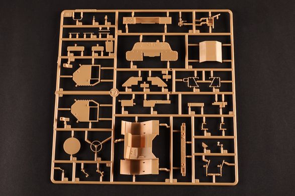 1/35 Oshkosh LVSR MkR16 американский тягач (I Love Kit 63549), сборная модель