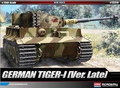 1/35 Pz.Kpfw.VI Tiger I late германский тяжелый танк (Academy 13314) сборная модель