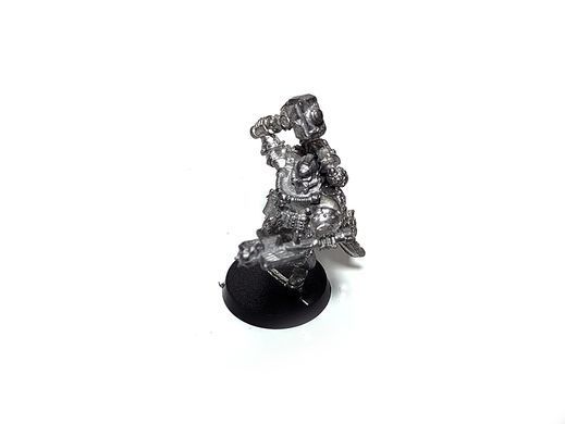 Salamanders Chaplain Xavier, мініатюра Warhammer 40k (Games Workshop), металева нефарбована зібрана