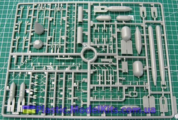 1/48 Іл-4/Іл-4Т/ДБ-3Ф радянський торпедоносець/бомбардувальник (Xuntong 48005), збірна модель