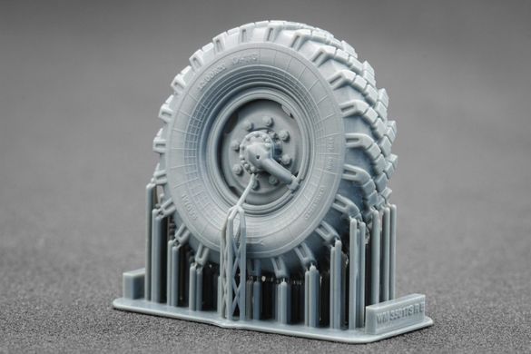 1/35 Колеса для ЗІЛ-131 під навантаженням, 7 штук, для моделей ICM, 3D-друк (ScaleX WM35017s)