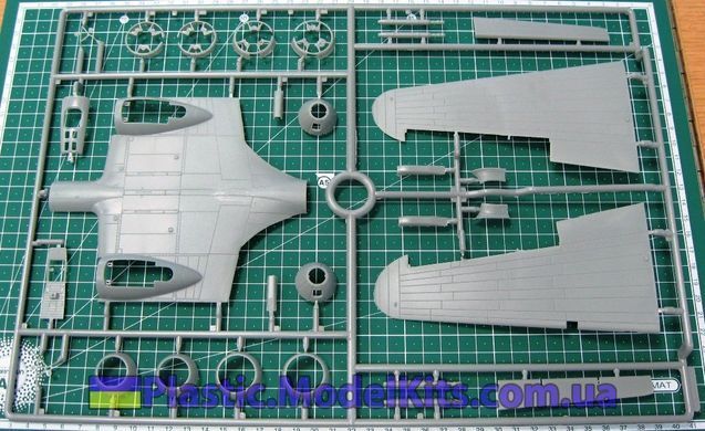 1/48 Іл-4/Іл-4Т/ДБ-3Ф радянський торпедоносець/бомбардувальник (Xuntong 48005), збірна модель
