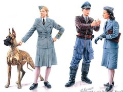 1/35 Women at War: Germany, Luftwaffe Helferinnen (Master Box 3557)
