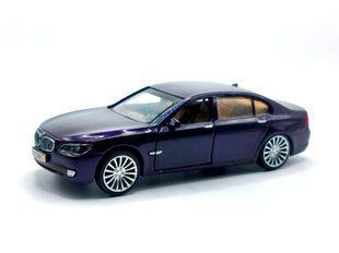 1/43 Автомобіль BMW 740.L (F01) на українських номерах (Автопром), готова металева модель