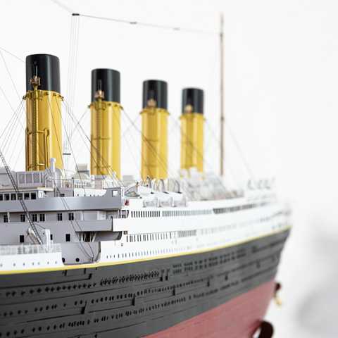 Сборная модель Пассажирский лайнер Титаник 9059