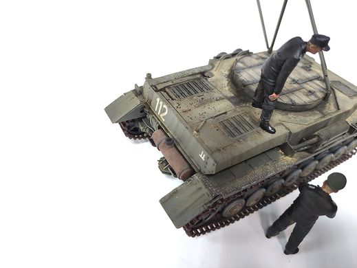 1/35 БРЭМ Bergepanzer IV с фигурами, готовая модель, авторская работа