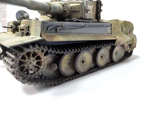 1/35 Танк Pz.Kpfw.VI Ausf.E Tiger I, готовая модель с интерьером (авторская работа)