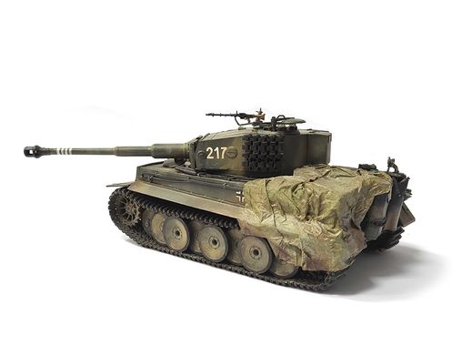 1/35 Танк Pz.Kpfw.VI Ausf.E Tiger I, готовая модель с интерьером (авторская работа)