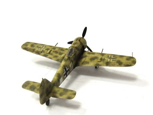 1/72 Самолет Focke-Wulf FW-190A-8/R-11 (авторская работа), готовая модель