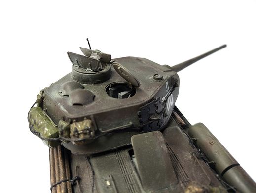 1/35 Танк Т-34/85 з гарматою Д-5Т зразка заводу №112, готова модель з інтер'єром (авторська робота)