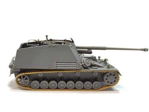 1/72 Германская САУ Sd.Kfz.164 Hornisse, собранная модель + декаль, неокрашенная