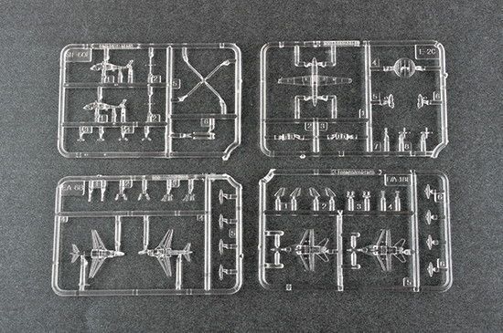 1/700 USS Kitty Hawk CV-63 американский авианосец (Trumpeter 06714), сборная модель