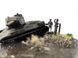 1/72 Виньетка с трофейным Т-34/85 и фигурками, готовая модель (авторская работа)